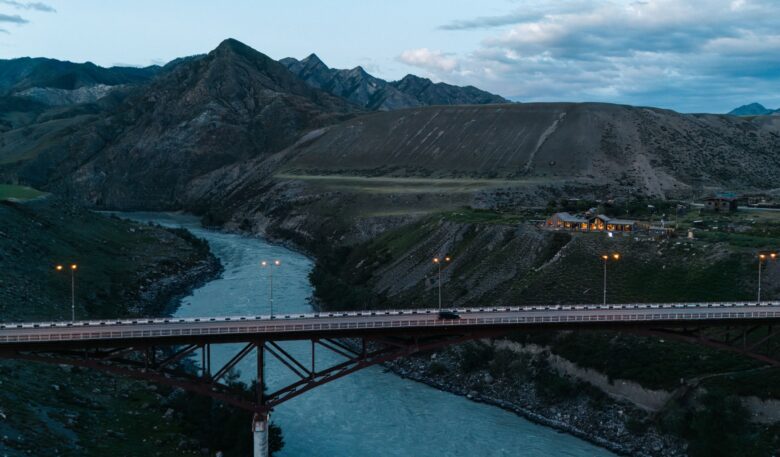 Как построить отель мечты без опыта и инфраструктуры: история алтайского проекта YÜTA