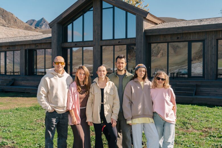 Как построить отель мечты без опыта и инфраструктуры: история алтайского проекта YÜTA