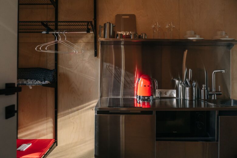 Как построить отель мечты без опыта и инфраструктуры: история алтайского проекта YÜTA