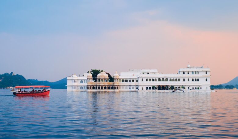 Легендарные отели мира: истории успеха, которые вдохновляют