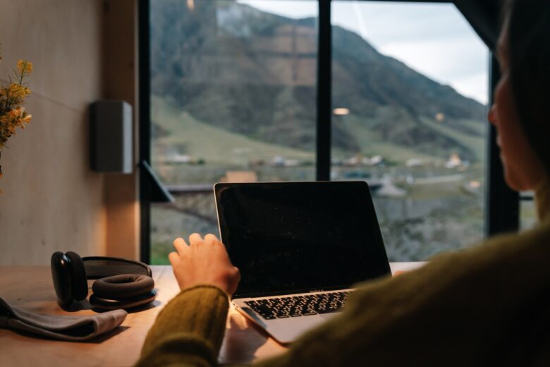 Как построить отель мечты без опыта и инфраструктуры: история алтайского проекта YÜTA