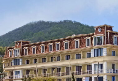 Ушел из принципа, остался из-за сервиса: как апарт-отель сменил PMS-систему и не пожалел